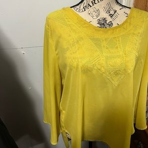 Elegant silk shirt, can be worn casually or dressed up